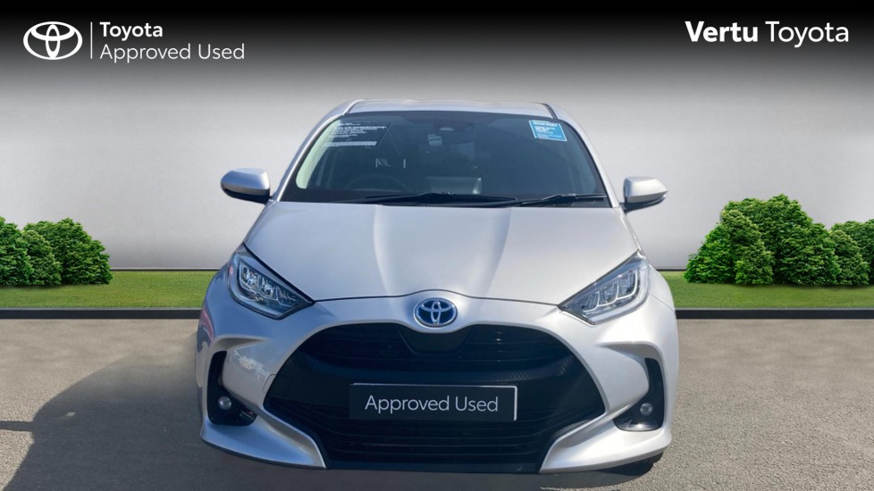Toyota Yaris 1.5 Hybrid Design 5dr CVT Hybrid Hatchback - Image 22
