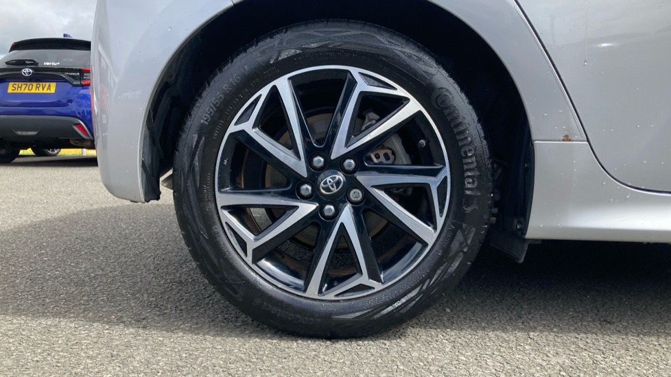 Toyota Yaris 1.5 Hybrid Design 5dr CVT Hybrid Hatchback - Image 25
