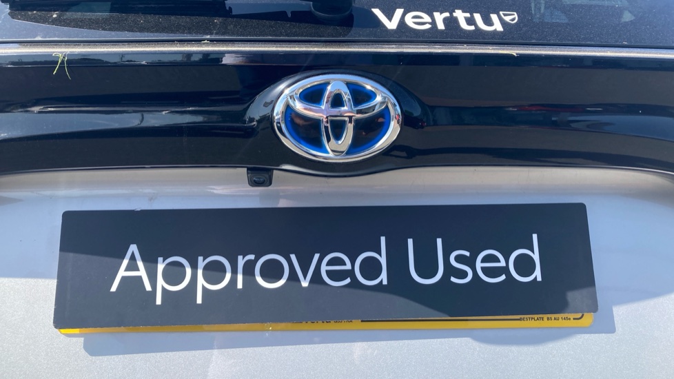 Toyota Yaris 1.5 Hybrid Design 5dr CVT Hybrid Hatchback - Image 36