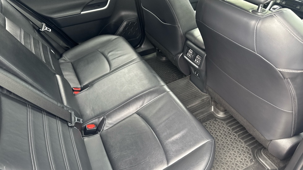 Toyota RAV4 2.5 VVT-i Hybrid Excel 5dr CVT Hybrid Estate - Image 8