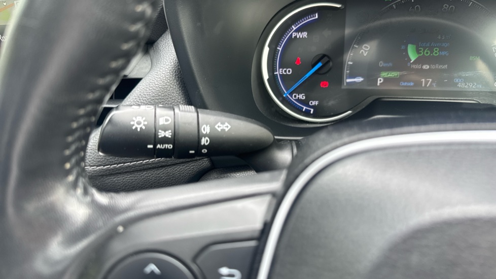 Toyota RAV4 2.5 VVT-i Hybrid Excel 5dr CVT Hybrid Estate - Image 35