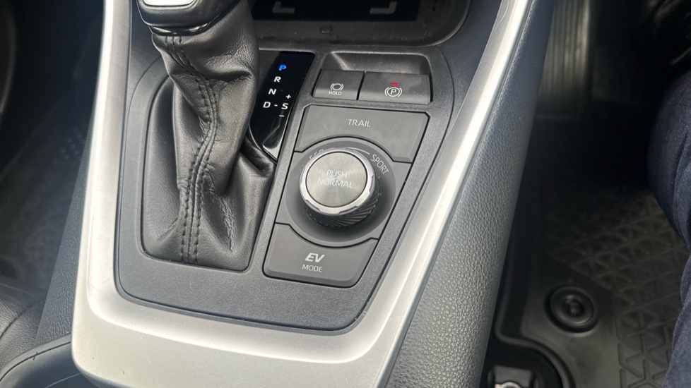 Toyota RAV4 2.5 VVT-i Hybrid Excel 5dr CVT Hybrid Estate - Image 39
