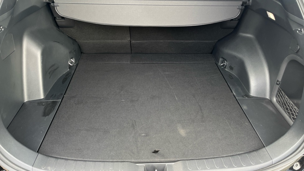 Toyota RAV4 2.5 VVT-i Hybrid Dynamic 5dr CVT 2WD Hybrid Estate - Image 13
