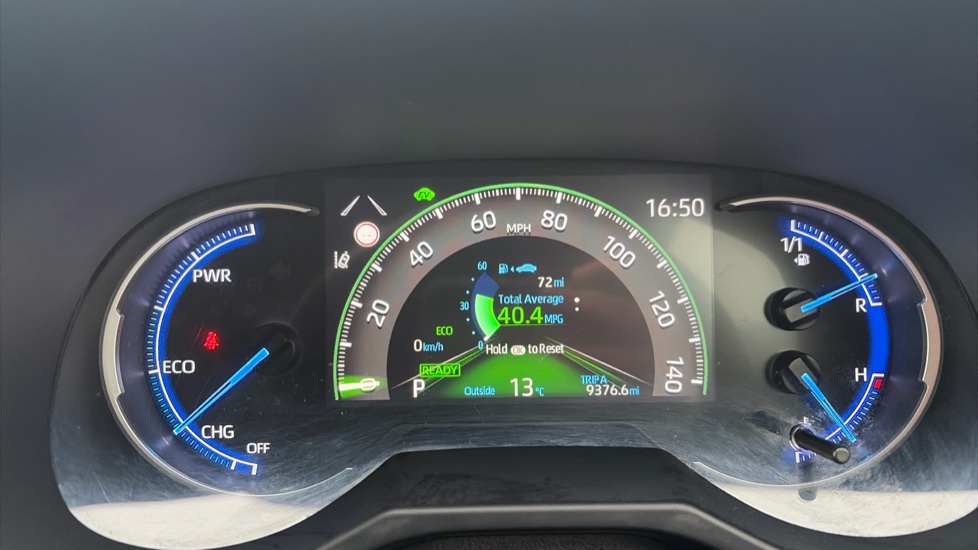 Toyota RAV4 2.5 VVT-i Hybrid Design 5dr CVT 2WD Hybrid Estate - Image 11