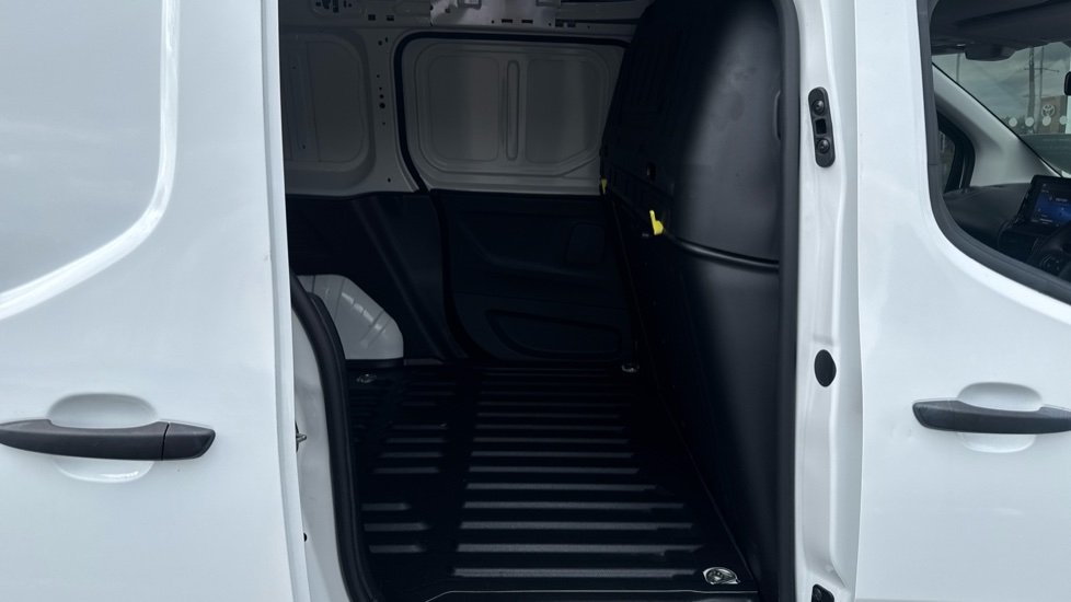Toyota Proace City L1 Diesel 1.5D 100 Icon Van [6 Speed] - Image 8