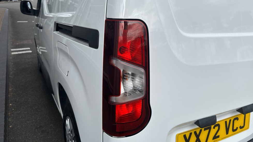 Toyota Proace City L1 Diesel 1.5D 100 Icon Van [6 Speed] - Image 21