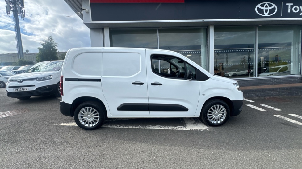 Toyota Proace City L1 Diesel 1.5D 100 Icon Van [6 Speed] - Image 23