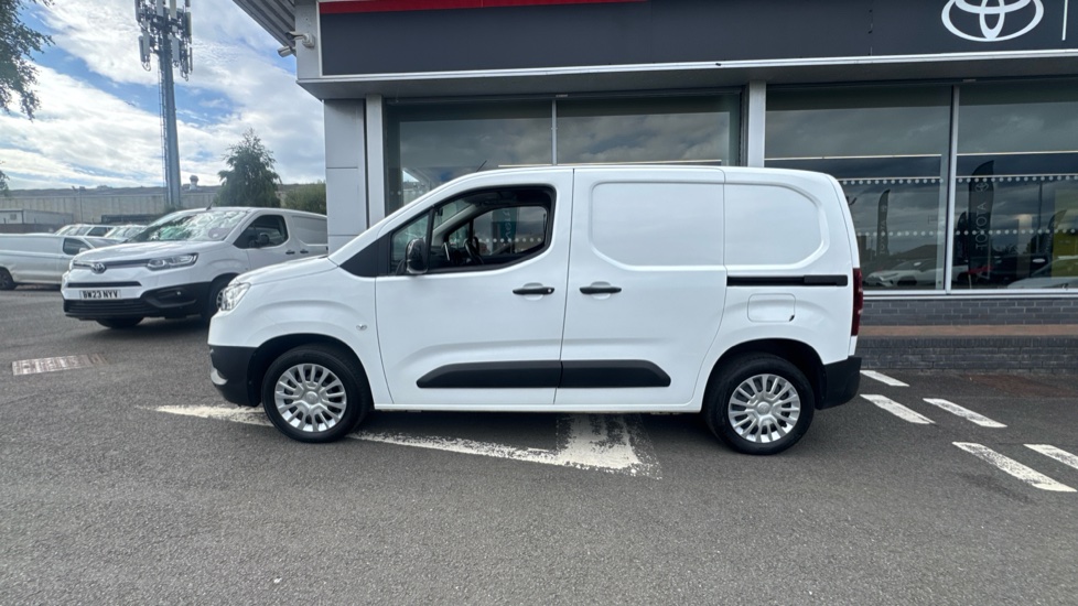 Toyota Proace City L1 Diesel 1.5D 100 Icon Van [6 Speed] - Image 24