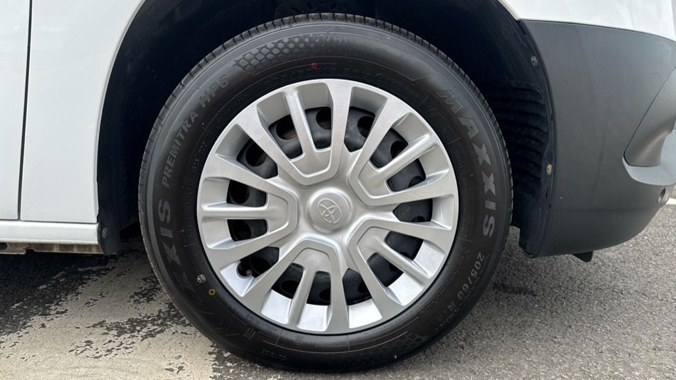 Toyota Proace City L1 Diesel 1.5D 100 Icon Van [6 Speed] - Image 25