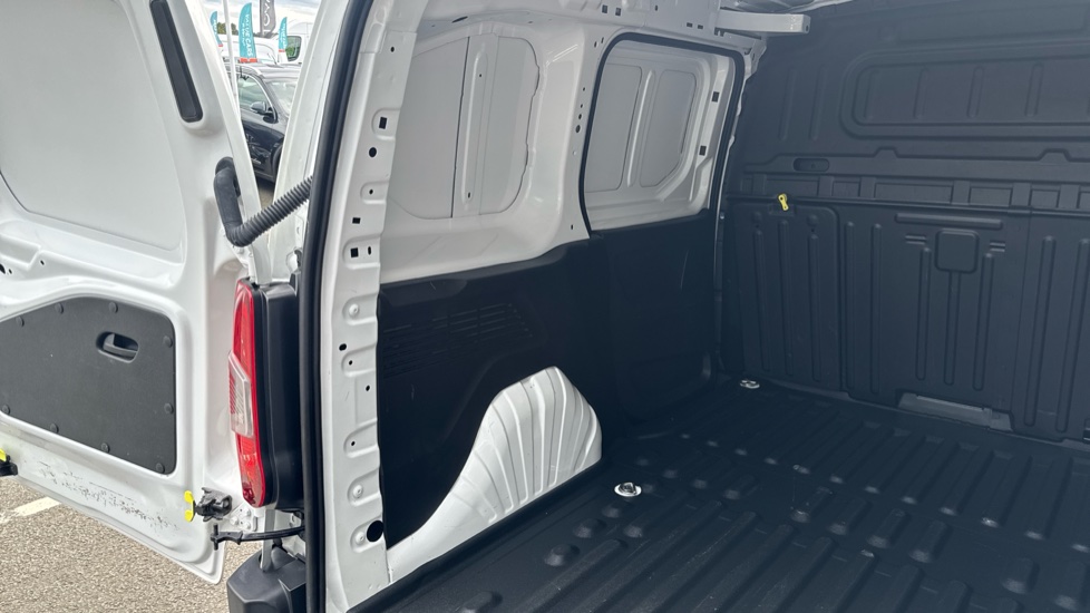 Toyota Proace City L1 Diesel 1.5D 100 Icon Van [6 Speed] - Image 35