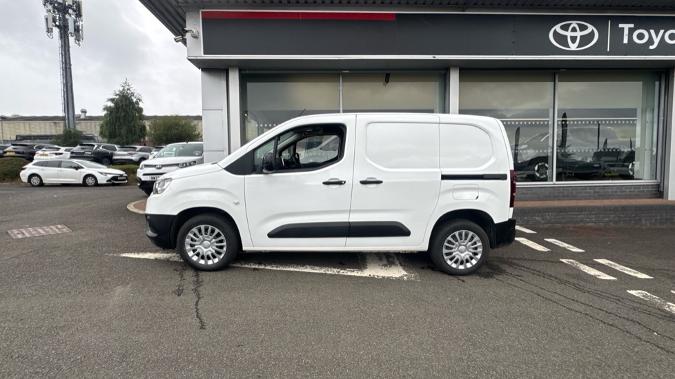 Toyota Proace City L1 Diesel 1.5D 100 Icon Van [6 Speed] - Image 24