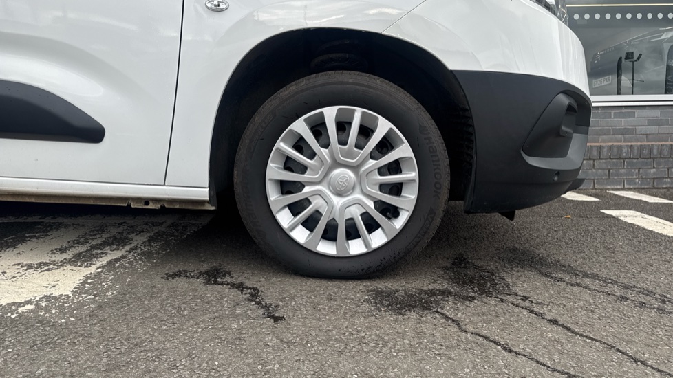Toyota Proace City L1 Diesel 1.5D 100 Icon Van [6 Speed] - Image 25