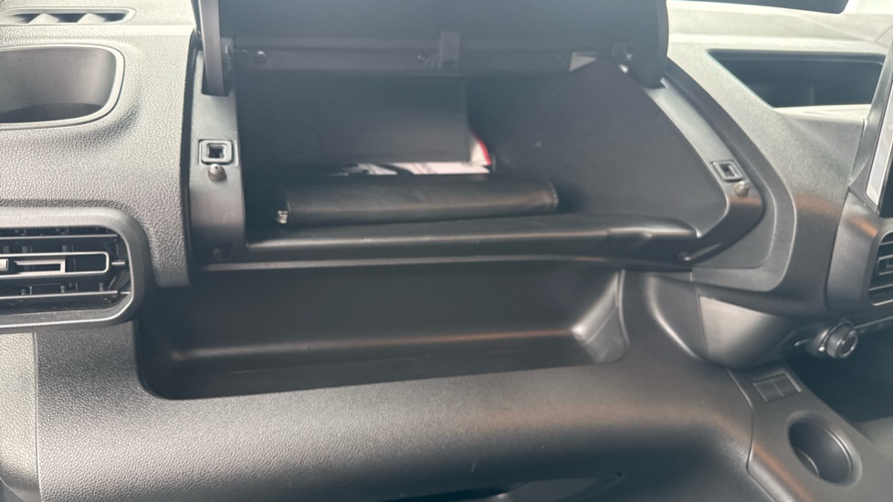 Toyota Proace City L1 Diesel 1.5D 100 Icon Van [6 Speed] - Image 40