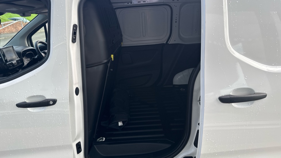 Toyota Proace City L1 Diesel 1.5D 100 Icon Van [6 Speed] - Image 15