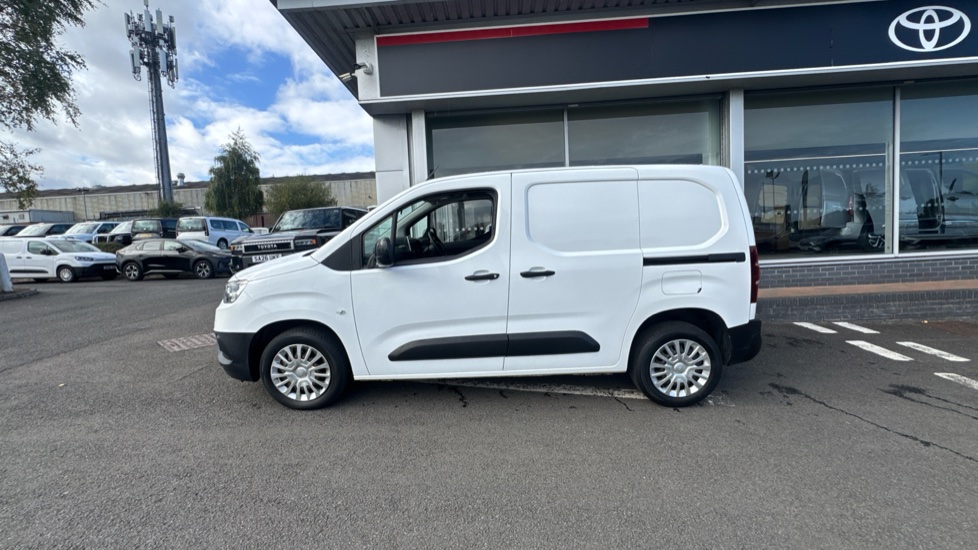 Toyota Proace City L1 Diesel 1.5D 100 Icon Van [6 Speed] - Image 24