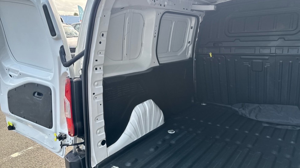 Toyota Proace City L1 Diesel 1.5D 100 Icon Van [6 Speed] - Image 35