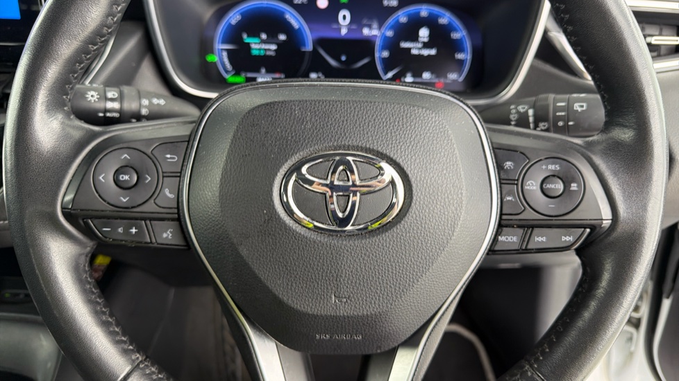 Toyota Corolla 1.8 VVT-i Hybrid Icon 5dr CVT Hybrid Estate - Image 10