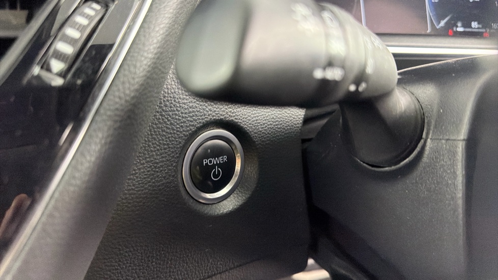 Toyota Corolla 1.8 VVT-i Hybrid Icon 5dr CVT Hybrid Estate - Image 16