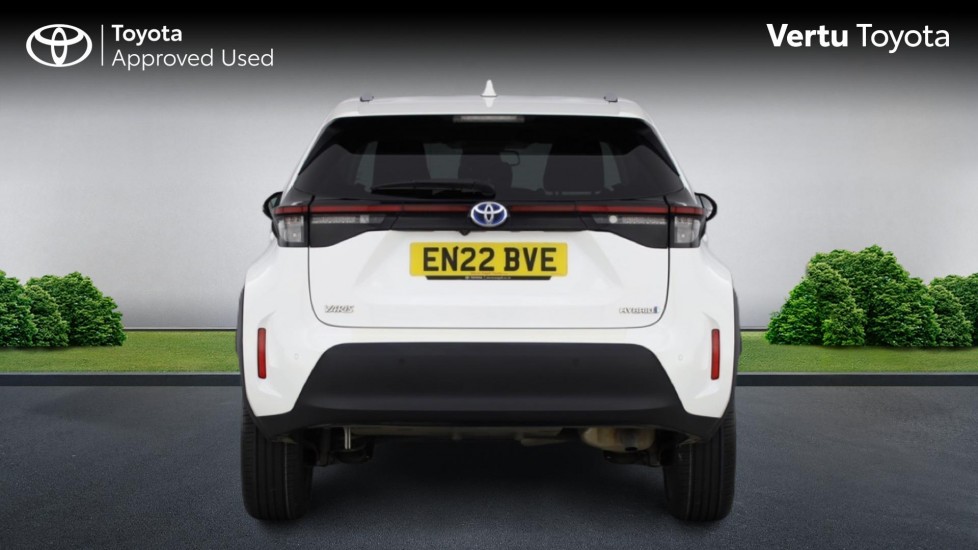 Toyota Yaris Cross 1.5 Hybrid Excel 5dr CVT Hybrid Estate - Image 26