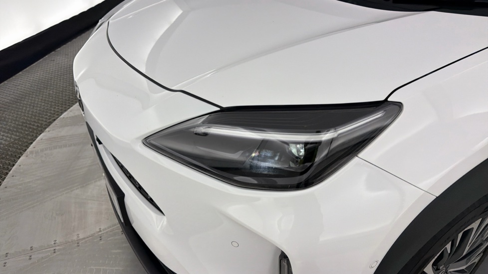 Toyota Yaris Cross 1.5 Hybrid Excel 5dr CVT Hybrid Estate - Image 20