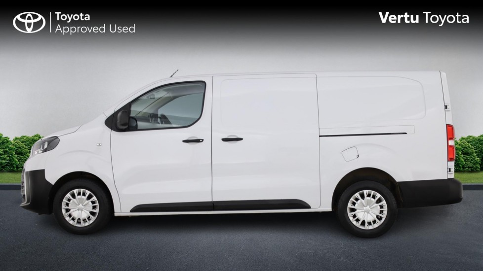 Toyota Proace L2 Diesel 2.0D 145 Icon Van - Image 17