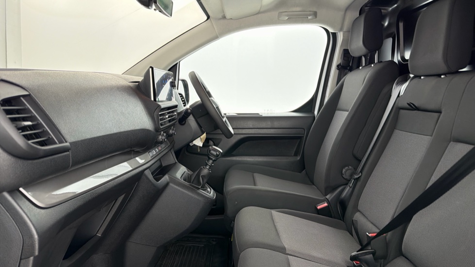 Toyota Proace L2 Diesel 2.0D 145 Icon Van - Image 5
