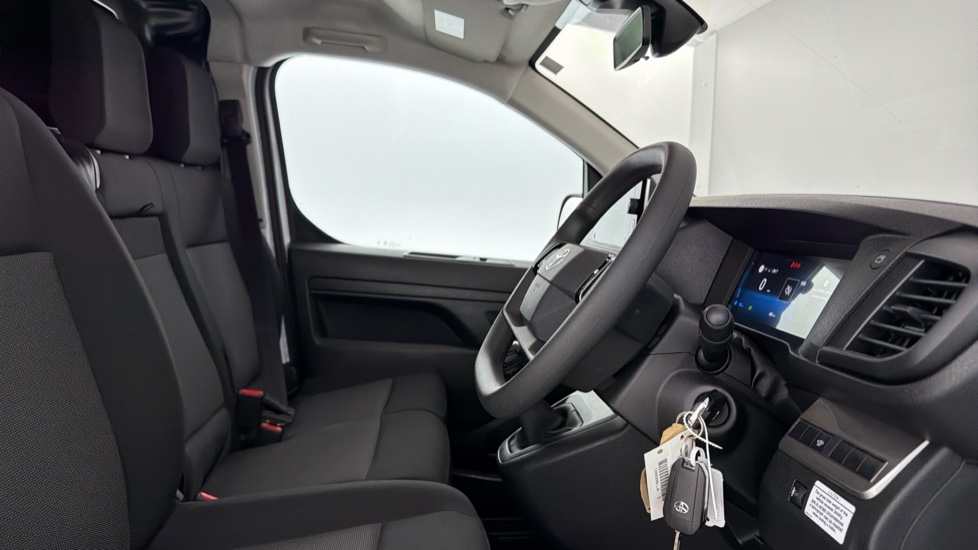 Toyota Proace L2 Diesel 2.0D 145 Icon Van - Image 12