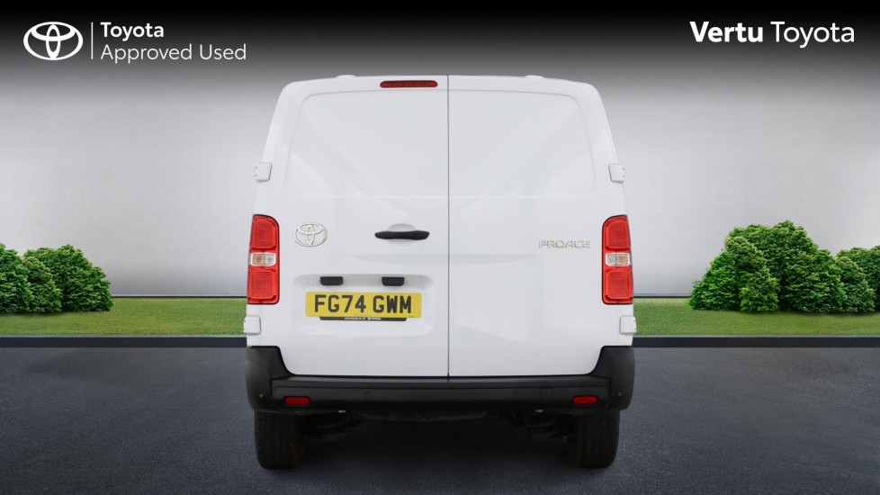 Toyota Proace L2 Diesel 2.0D 145 Icon Van - Image 19