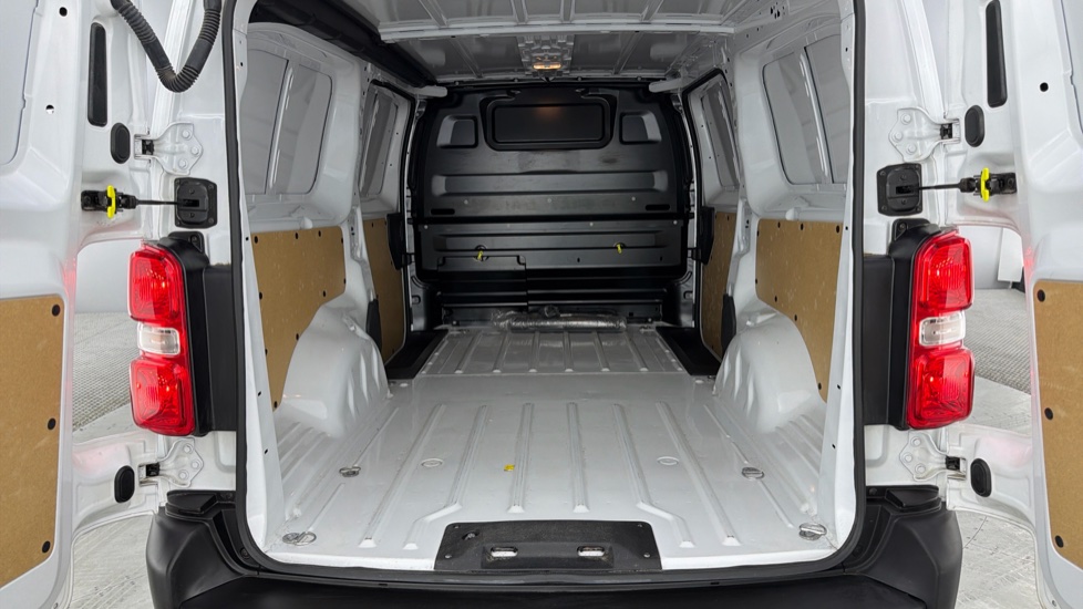 Toyota Proace L2 Diesel 2.0D 145 Icon Van - Image 13