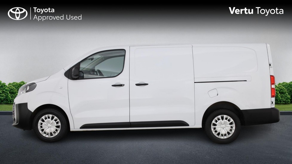 Toyota Proace L2 Diesel 2.0D 145 Icon Van - Image 17
