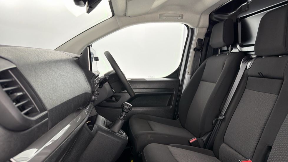 Toyota Proace L2 Diesel 2.0D 145 Icon Van - Image 5
