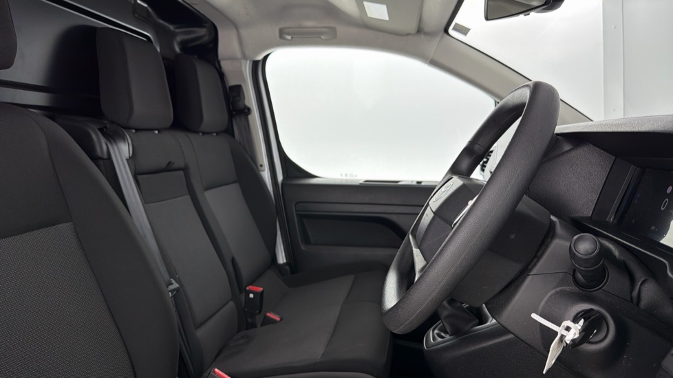 Toyota Proace L2 Diesel 2.0D 145 Icon Van - Image 12