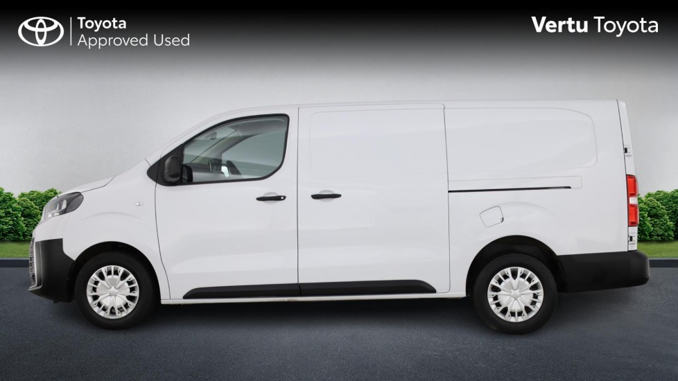 Toyota Proace L2 Diesel 2.0D 145 Icon Van - Image 17