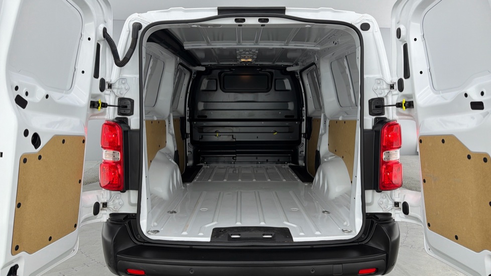 Toyota Proace L2 Diesel 2.0D 145 Icon Van - Image 13
