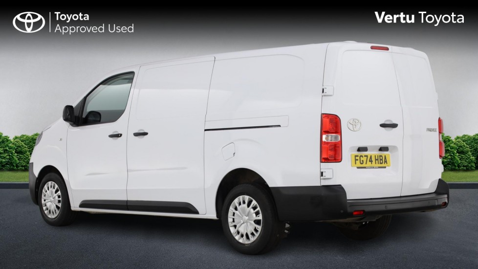 Toyota Proace L2 Diesel 2.0D 145 Icon Van - Image 4
