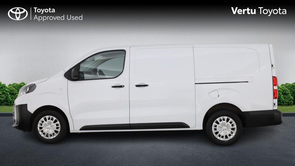 Toyota Proace L2 Diesel 2.0D 145 Icon Van - Image 17