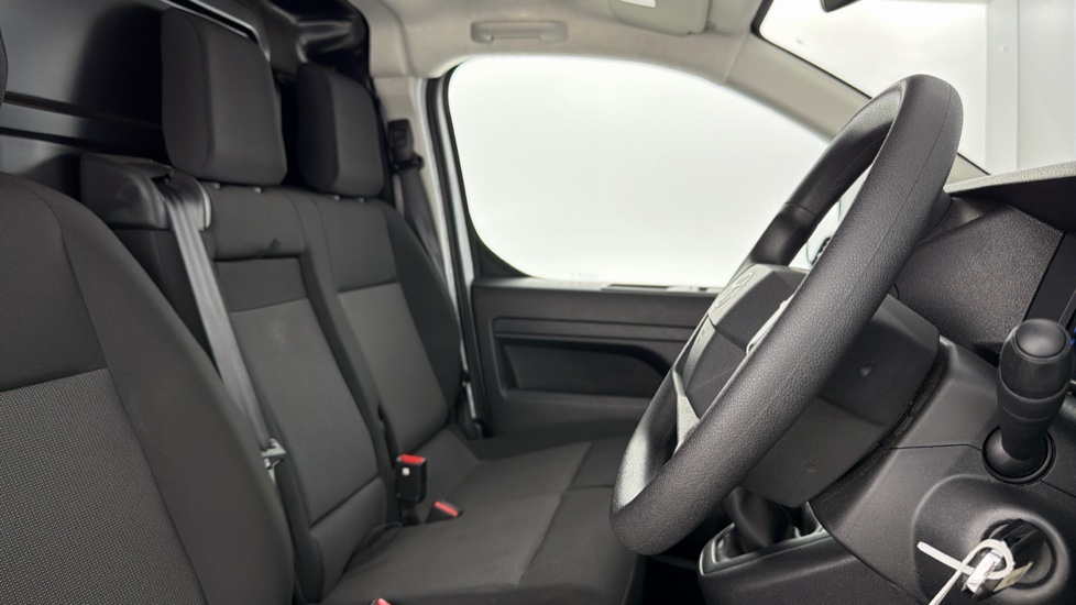 Toyota Proace L2 Diesel 2.0D 145 Icon Van - Image 12