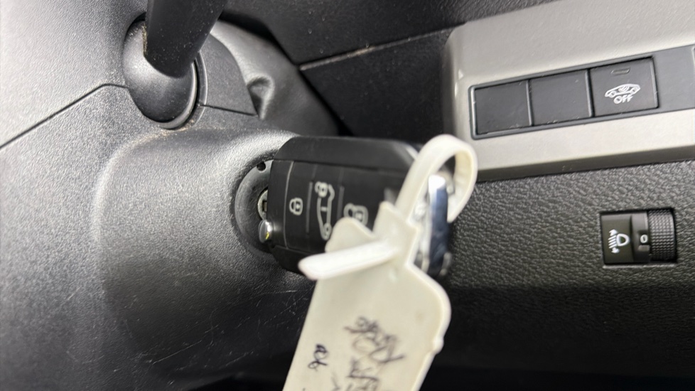 Toyota Proace L2 Diesel 2.0D 145 Icon Van - Image 18