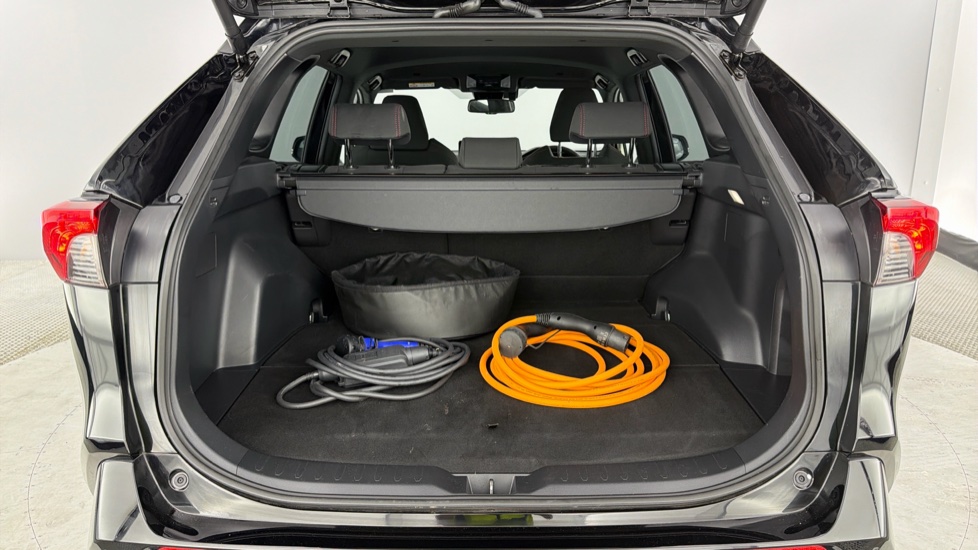 Toyota RAV4 2.5 PHEV Design 5dr CVT Estate - Image 13