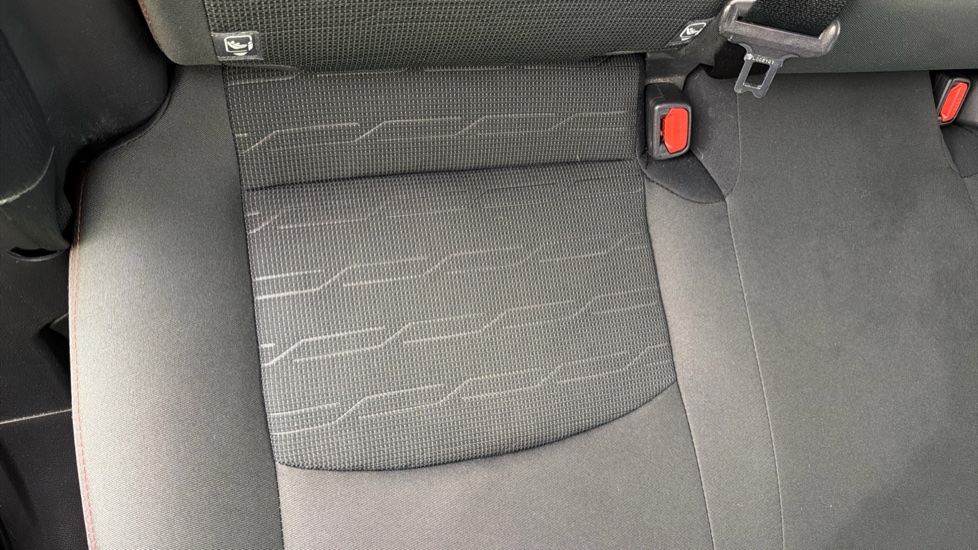 Toyota RAV4 2.5 PHEV Design 5dr CVT Estate - Image 14