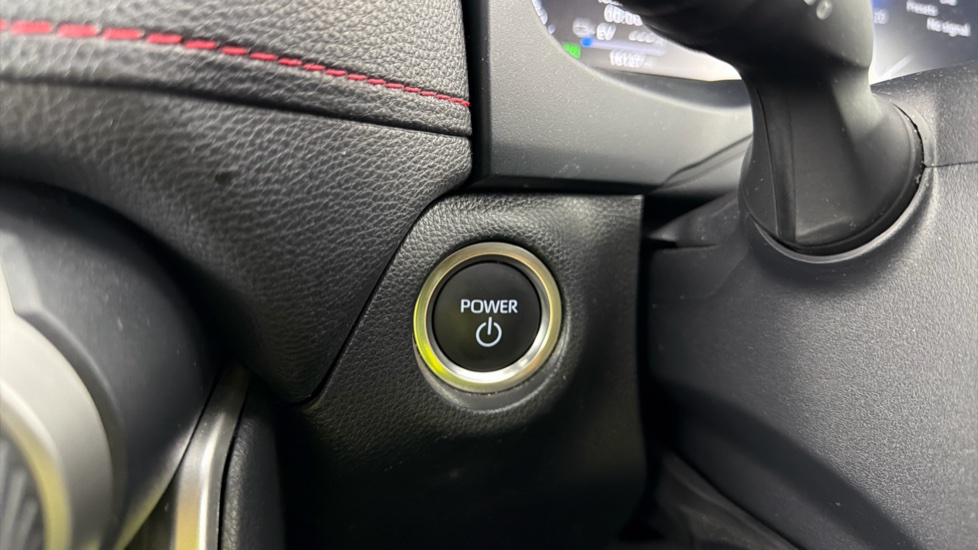Toyota RAV4 2.5 PHEV Design 5dr CVT Estate - Image 16