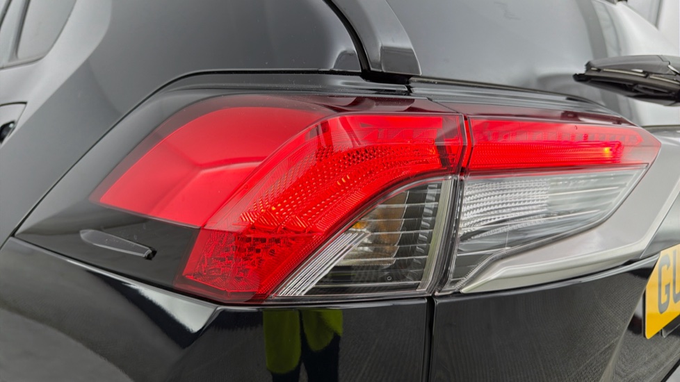 Toyota RAV4 2.5 PHEV Design 5dr CVT Estate - Image 21