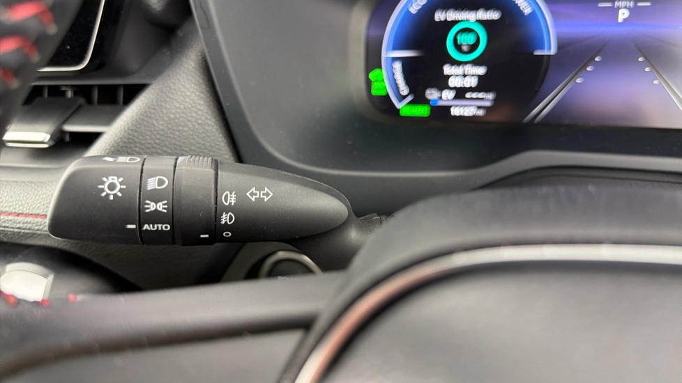 Toyota RAV4 2.5 PHEV Design 5dr CVT Estate - Image 30