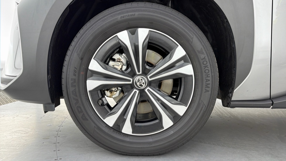 Toyota bZ4X 150kW Motion 71.4kWh 5dr Auto Electric Hatchback - Image 26