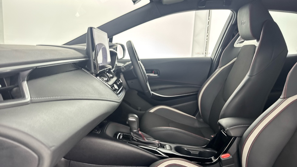 Toyota Corolla 1.8 Hybrid GR Sport 5dr CVT Hybrid Hatchback - Image 5
