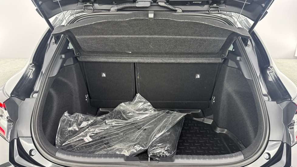 Toyota Corolla 1.8 Hybrid GR Sport 5dr CVT Hybrid Hatchback - Image 13