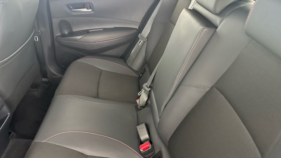 Toyota Corolla 1.8 Hybrid GR Sport 5dr CVT Hybrid Hatchback - Image 15