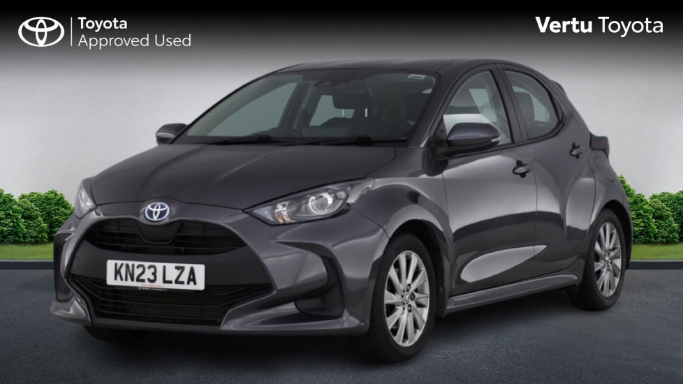 Toyota Yaris 1.5 Hybrid Icon 5dr CVT Hybrid Hatchback - Image 3