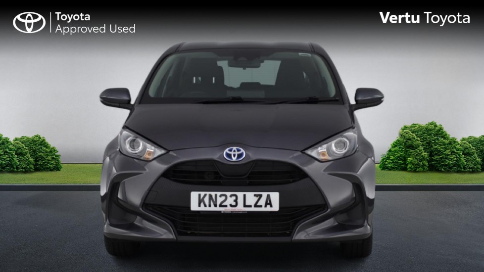 Toyota Yaris 1.5 Hybrid Icon 5dr CVT Hybrid Hatchback - Image 22