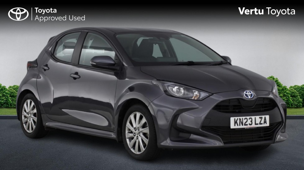 Toyota Yaris 1.5 Hybrid Icon 5dr CVT Hybrid Hatchback - Image 1